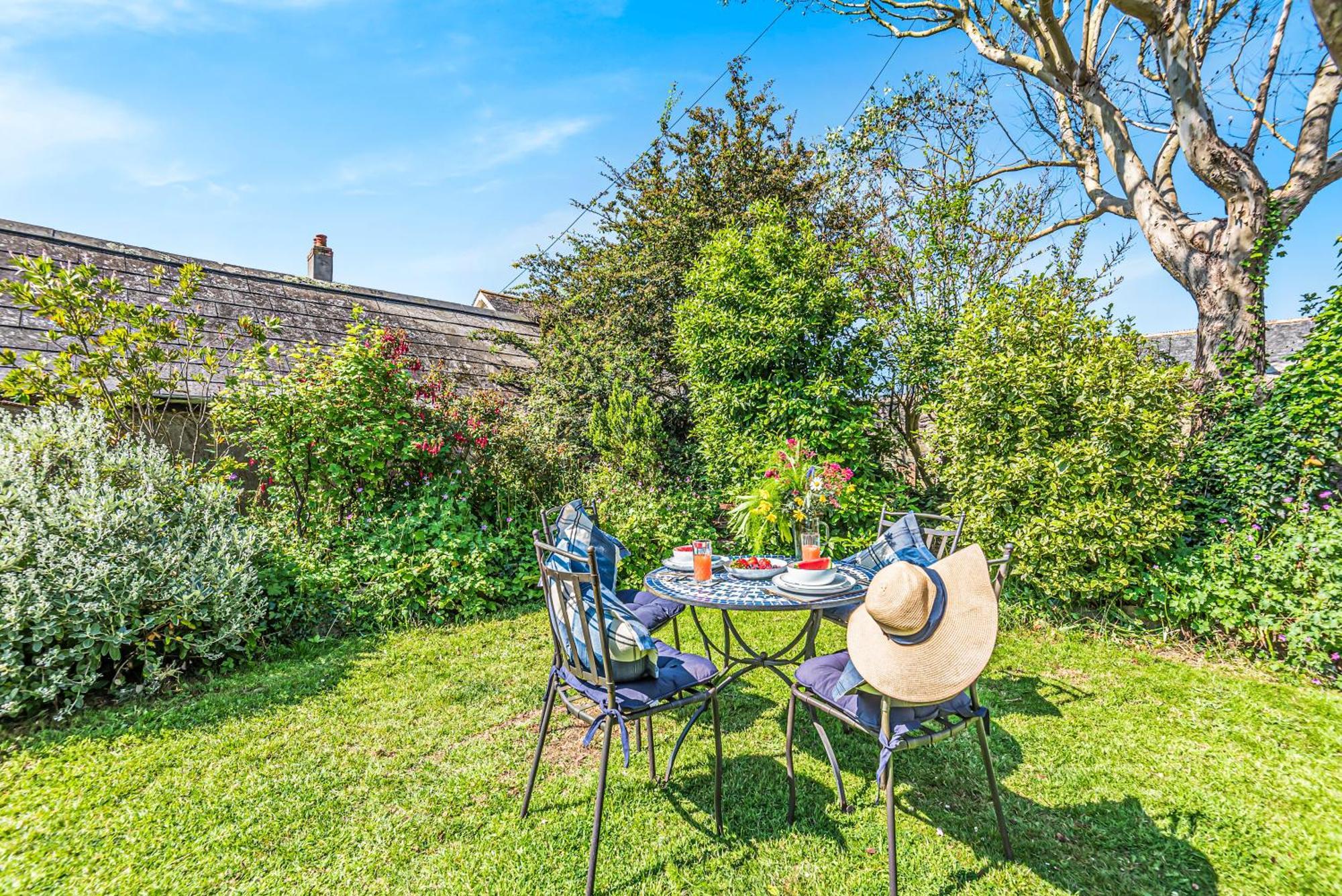 The Secret Garden Villa Malborough Exterior foto